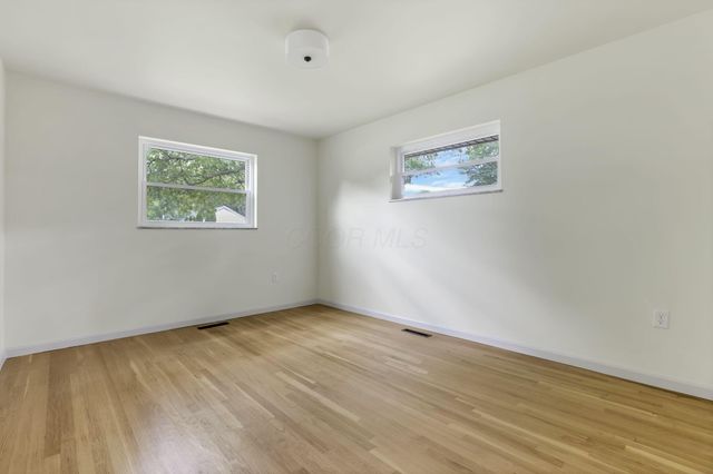1285 Kingsgate Road, Columbus, OH 43221