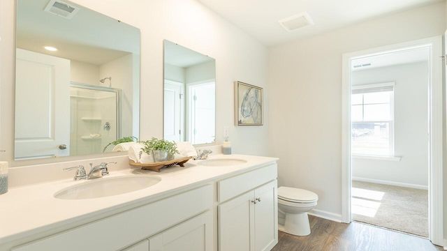 327 Lake Ridge Boulevard, Summerville, SC 29483