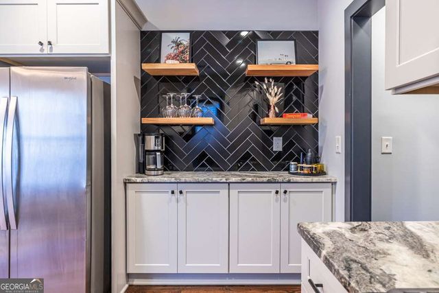 988 Mayson Turner Road NW, Atlanta, GA 30314