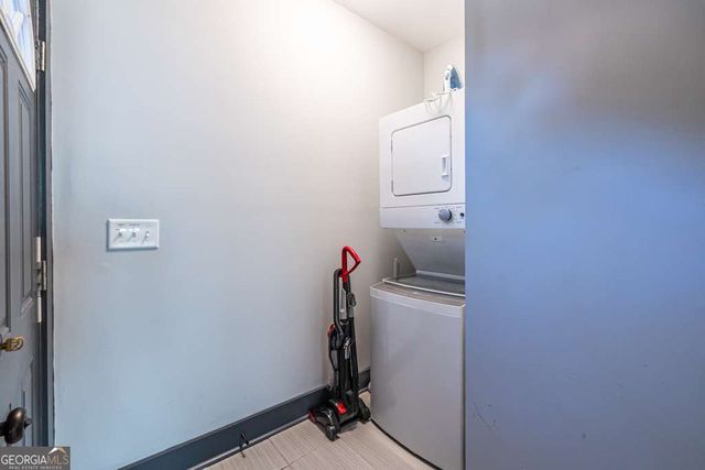 988 Mayson Turner Road NW, Atlanta, GA 30314