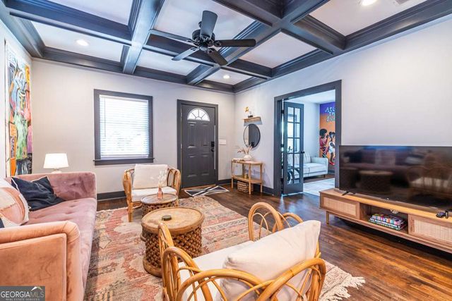 988 Mayson Turner Road NW, Atlanta, GA 30314