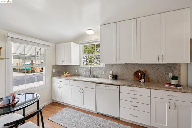 1000 Elm Ct, El Cerrito, CA 94530