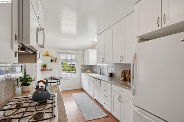 1000 Elm Ct, El Cerrito, CA 94530