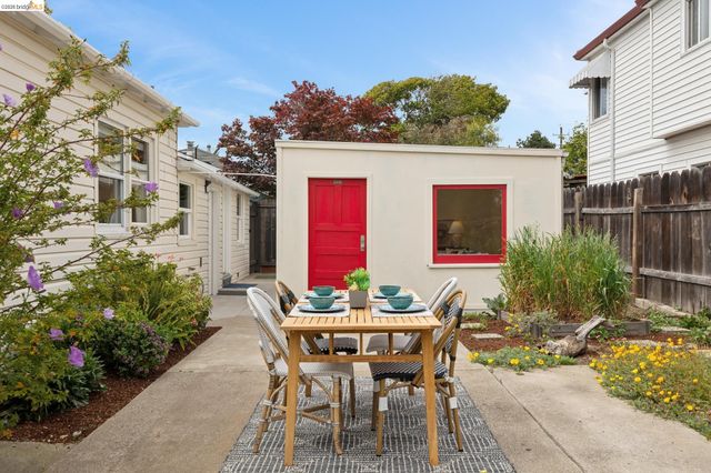 1000 Elm Ct, El Cerrito, CA 94530
