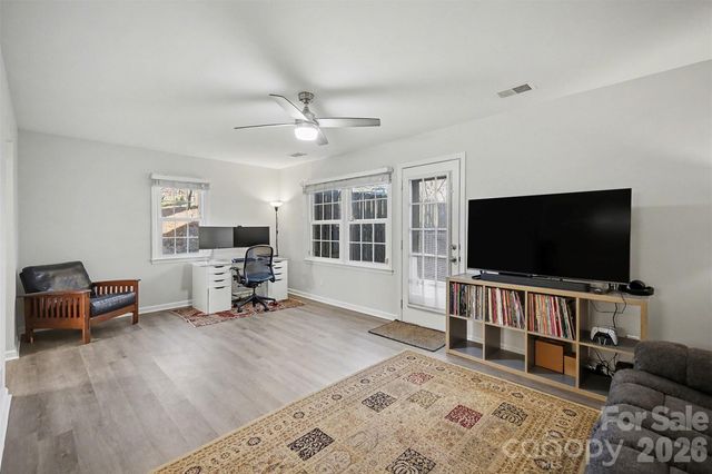 8001 Regent Park Lane, Charlotte, NC 28210