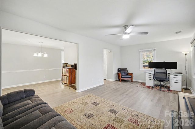 8001 Regent Park Lane, Charlotte, NC 28210