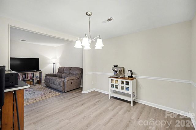 8001 Regent Park Lane, Charlotte, NC 28210