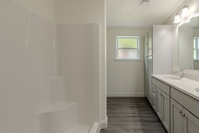 109 Navy Yard Rd, Dracut, MA 01826