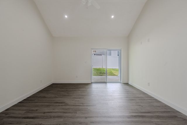 109 Navy Yard Rd, Dracut, MA 01826