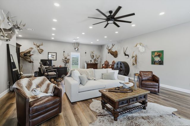 30041 Beck Rd, Bulverde, TX 78163