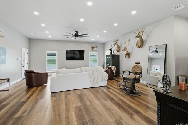 30041 Beck Rd, Bulverde, TX 78163