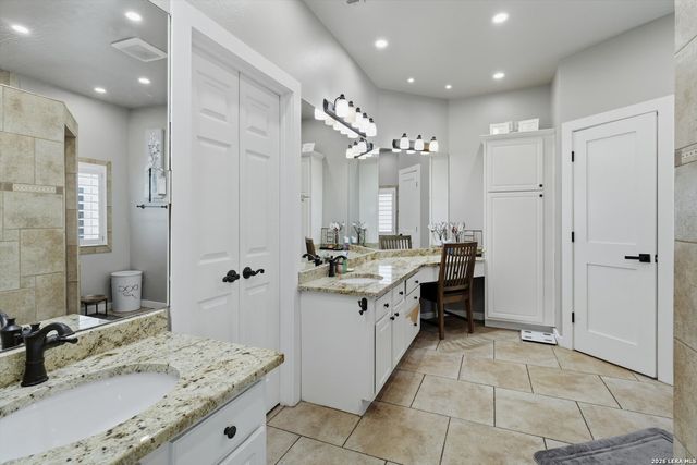 30041 Beck Rd, Bulverde, TX 78163