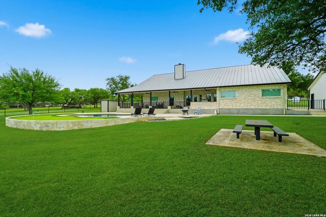 30041 Beck Rd, Bulverde, TX 78163