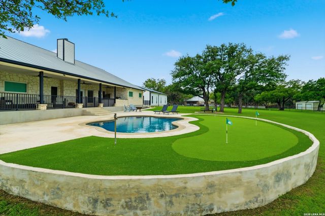 30041 Beck Rd, Bulverde, TX 78163