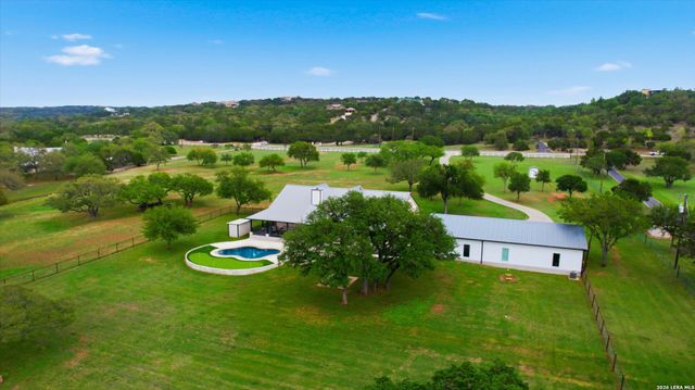 30041 Beck Rd, Bulverde, TX 78163