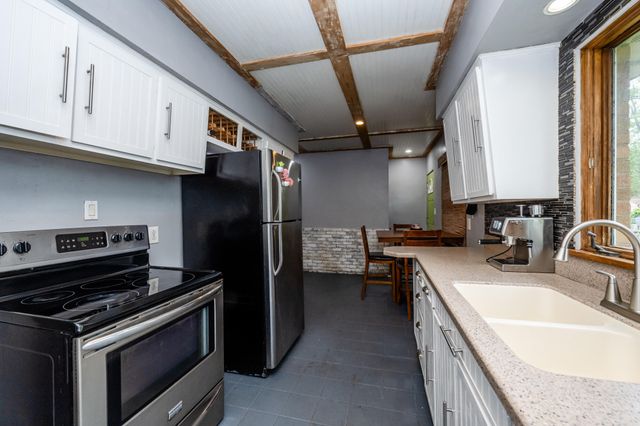 334 Hoover Avenue, Benton Harbor, MI 49022