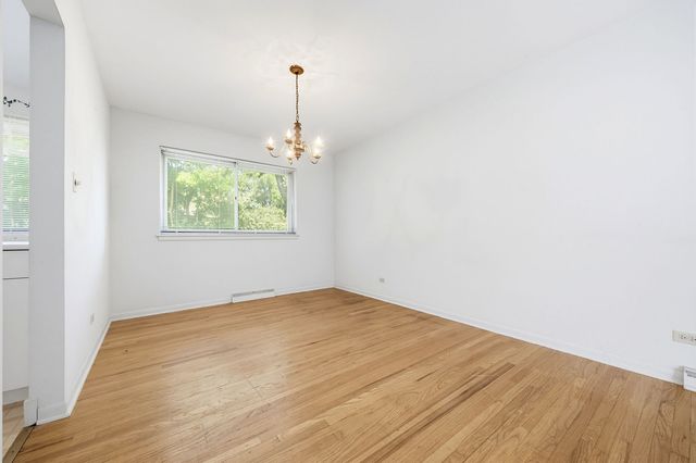 406 N Williams Drive, Palatine, IL 60074