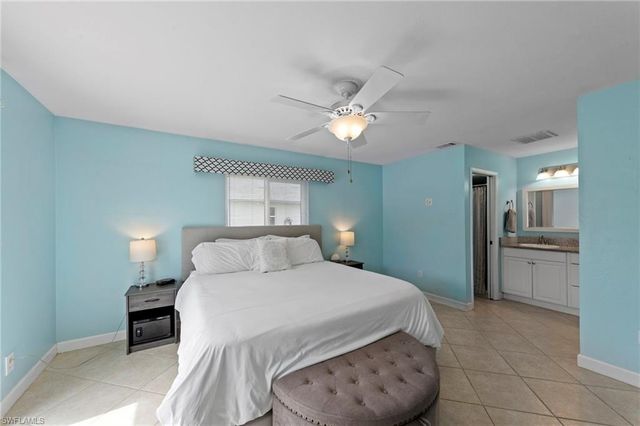 3923 1st AVE, Cape Coral, FL 33914