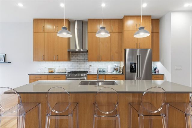 212 SE 7th Street, Bentonville, AR 72712