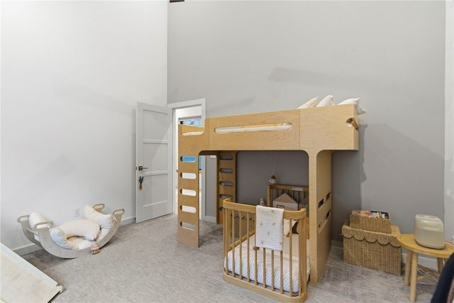 212 SE 7th Street, Bentonville, AR 72712