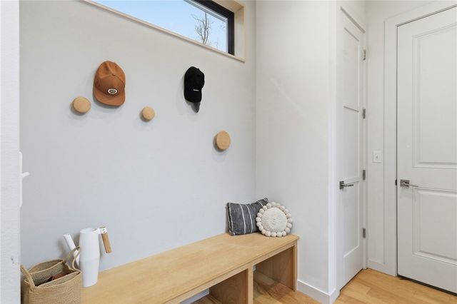 212 SE 7th Street, Bentonville, AR 72712