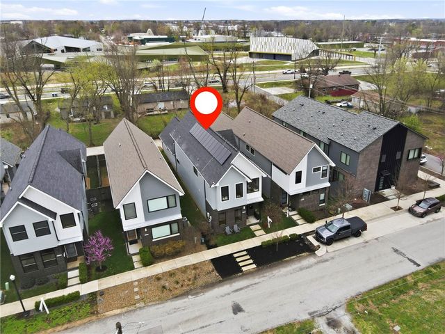 212 SE 7th Street, Bentonville, AR 72712