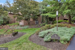 8 HESSIAN BLVD, Reading, PA 19607