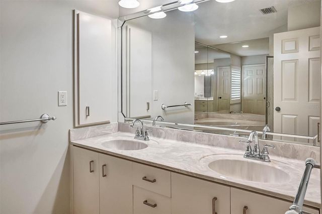 1565 WATERFORD DRIVE, Venice, FL 34292