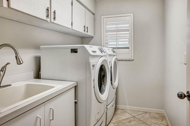 1565 WATERFORD DRIVE, Venice, FL 34292