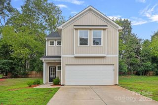 724 N Kelly Street, Statesville, NC 28677