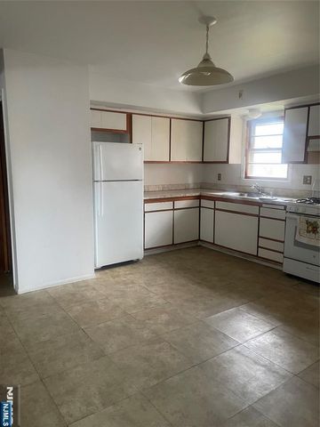 203 Westervelt Place 2, Lodi, NJ 07644