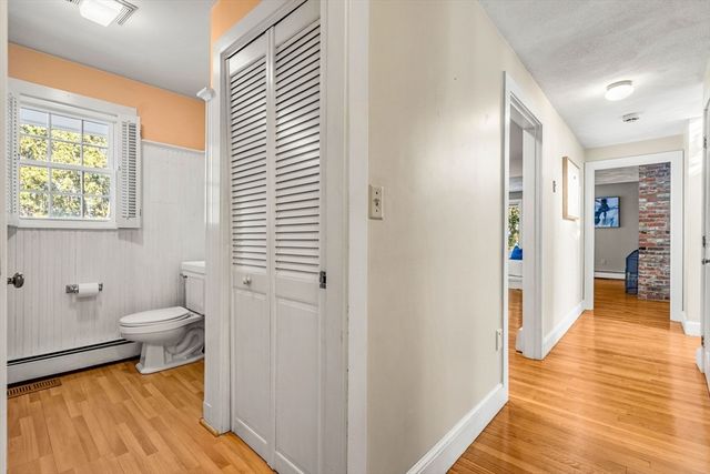 55 Roosevelt Ave, Marblehead, MA 01945