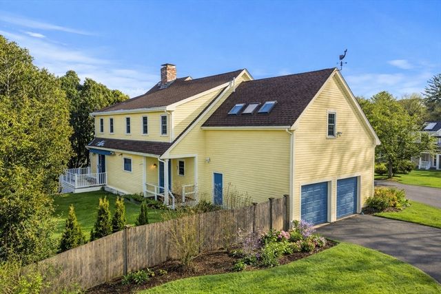 55 Roosevelt Ave, Marblehead, MA 01945