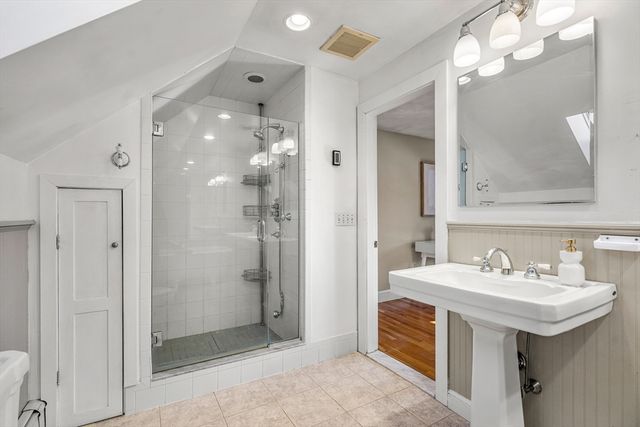 55 Roosevelt Ave, Marblehead, MA 01945