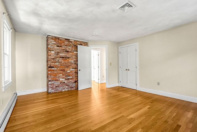 55 Roosevelt Ave, Marblehead, MA 01945