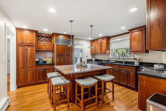 55 Roosevelt Ave, Marblehead, MA 01945