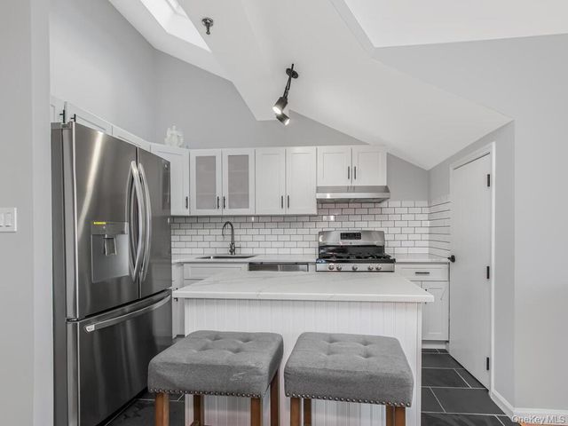 1434 Outlook Avenue 3, Bronx, NY 10465