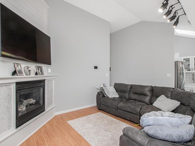 1434 Outlook Avenue 3, Bronx, NY 10465