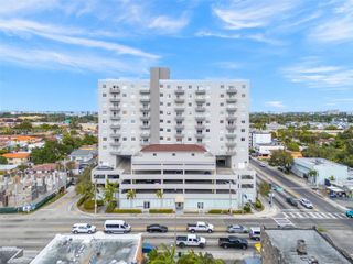 2217 NW 7th St 1009, Miami, FL 33125