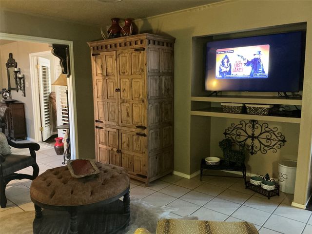 1302 Summit Drive, Mexia, TX 76667
