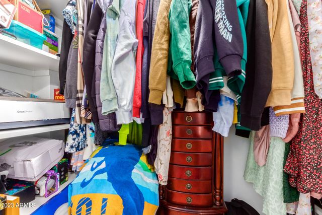 2 E MURIEL Drive, Phoenix, AZ 85022