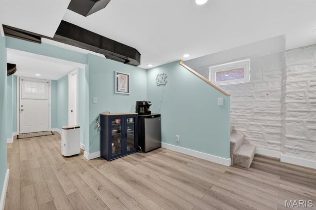 6569 Pernod Avenue, St Louis, MO 63139