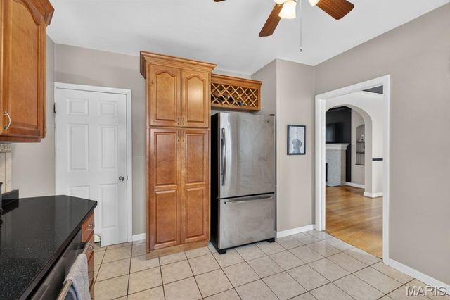 6569 Pernod Avenue, St Louis, MO 63139