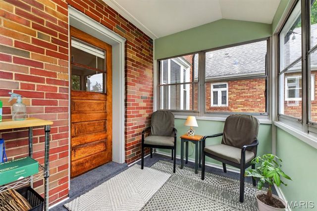 6569 Pernod Avenue, St Louis, MO 63139