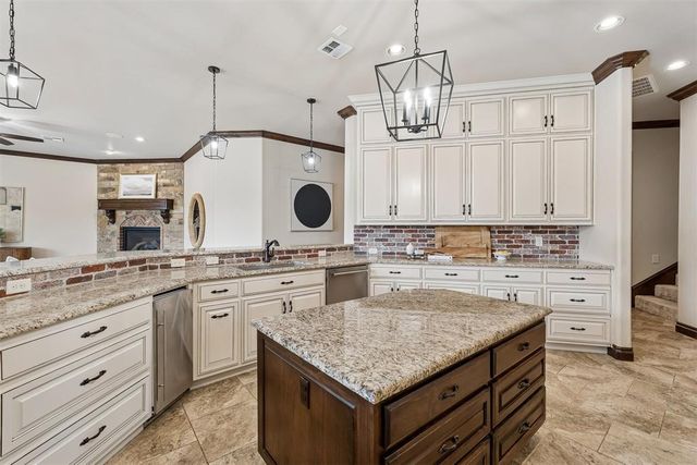 15708 Laguna Drive, Edmond, OK 73013