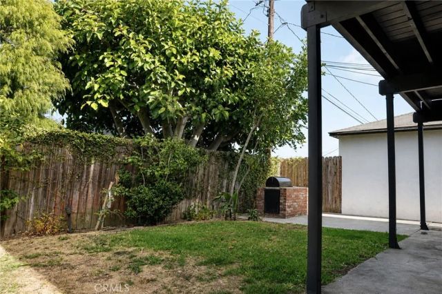 2000 Harkness Street, Manhattan Beach, CA 90266