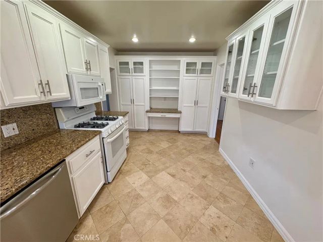 2000 Harkness Street, Manhattan Beach, CA 90266
