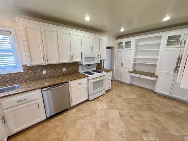 2000 Harkness Street, Manhattan Beach, CA 90266