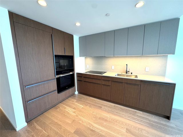 333 Ward Avenue 1309, Honolulu, HI 96814