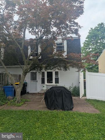 558 HAMMOND AVE, Hanover, PA 17331